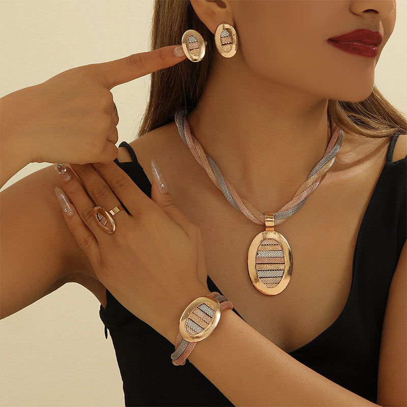๐ 2026 Sale โ Over 27,900 Sold!๐ Elegant Rhinestone Jewelry 4โPiece Set