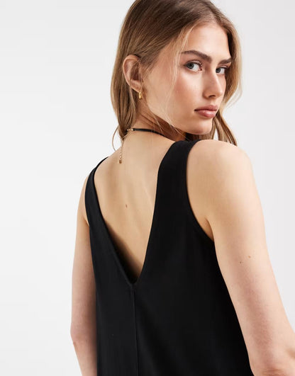 Flowy V-Neck Sleeveless Maxi Dress