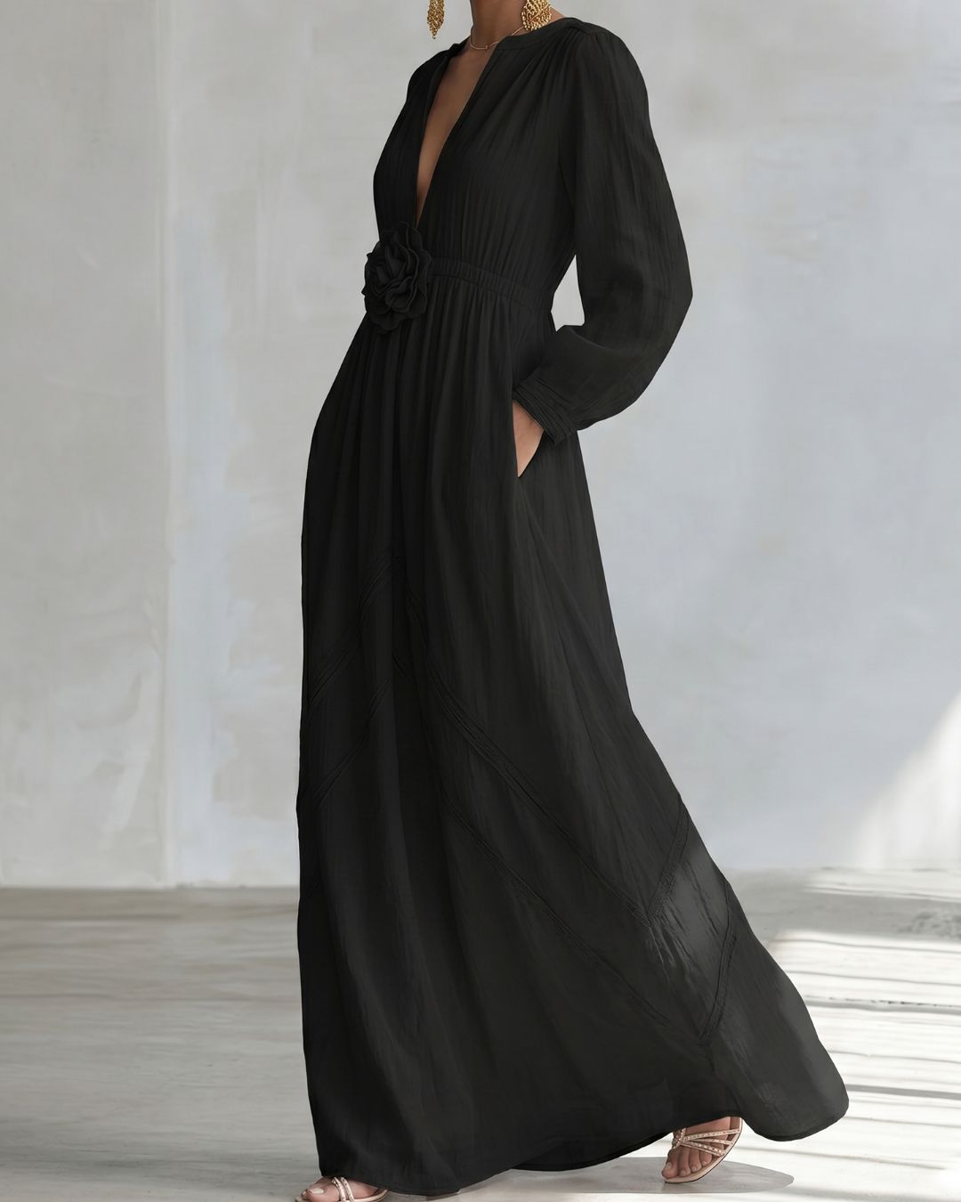 Curvvvy™ Deep V-neck Three-dimensional Floral Maxi Dress