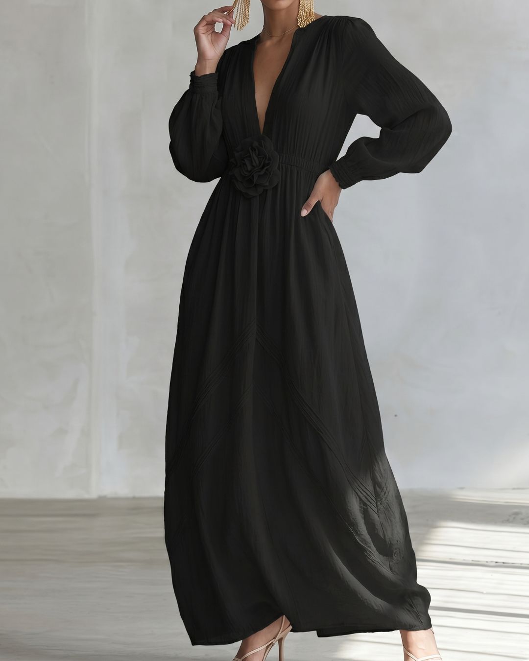 Curvvvy™ Deep V-neck Three-dimensional Floral Maxi Dress