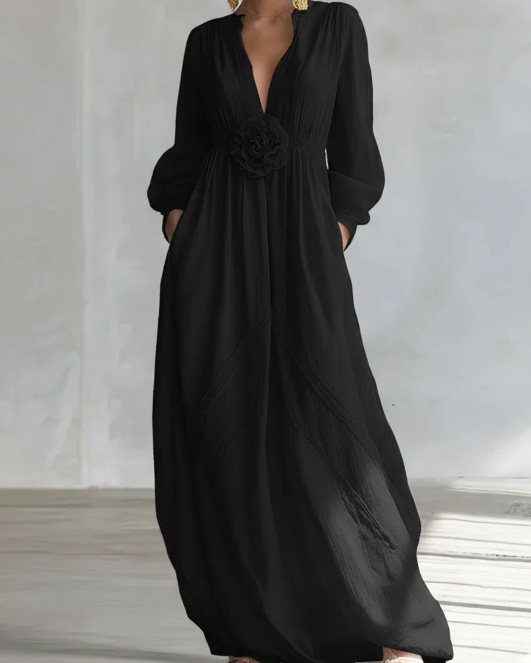 Curvvvy™ Deep V-neck Three-dimensional Floral Maxi Dress