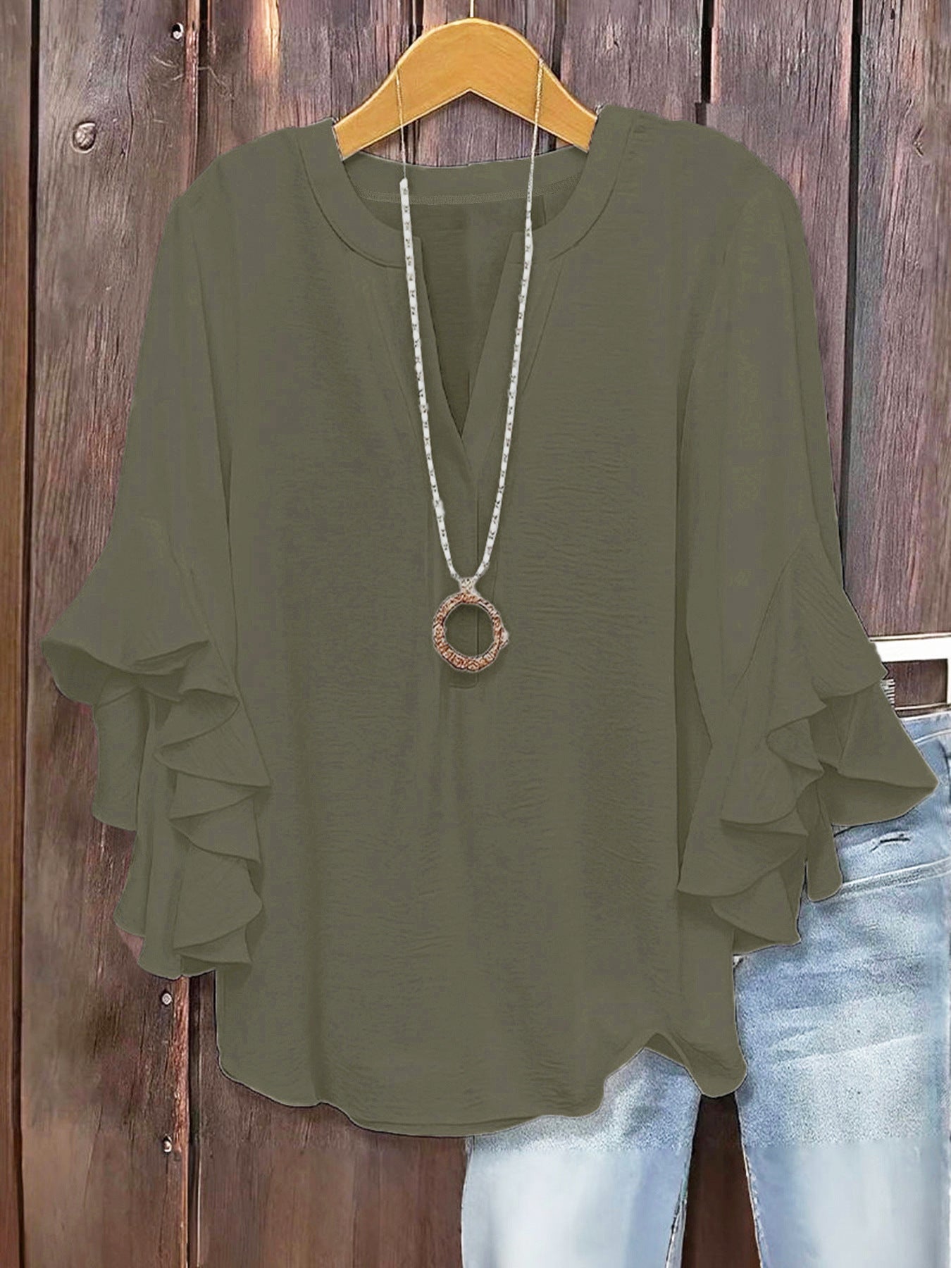 🍃 Plus Size Women's Floral V-Neck Blouse | Flowy Ruffled Sleeve Top for Arm & Tummy Flattering | Lightweight Casual Summer Shirt ☀️