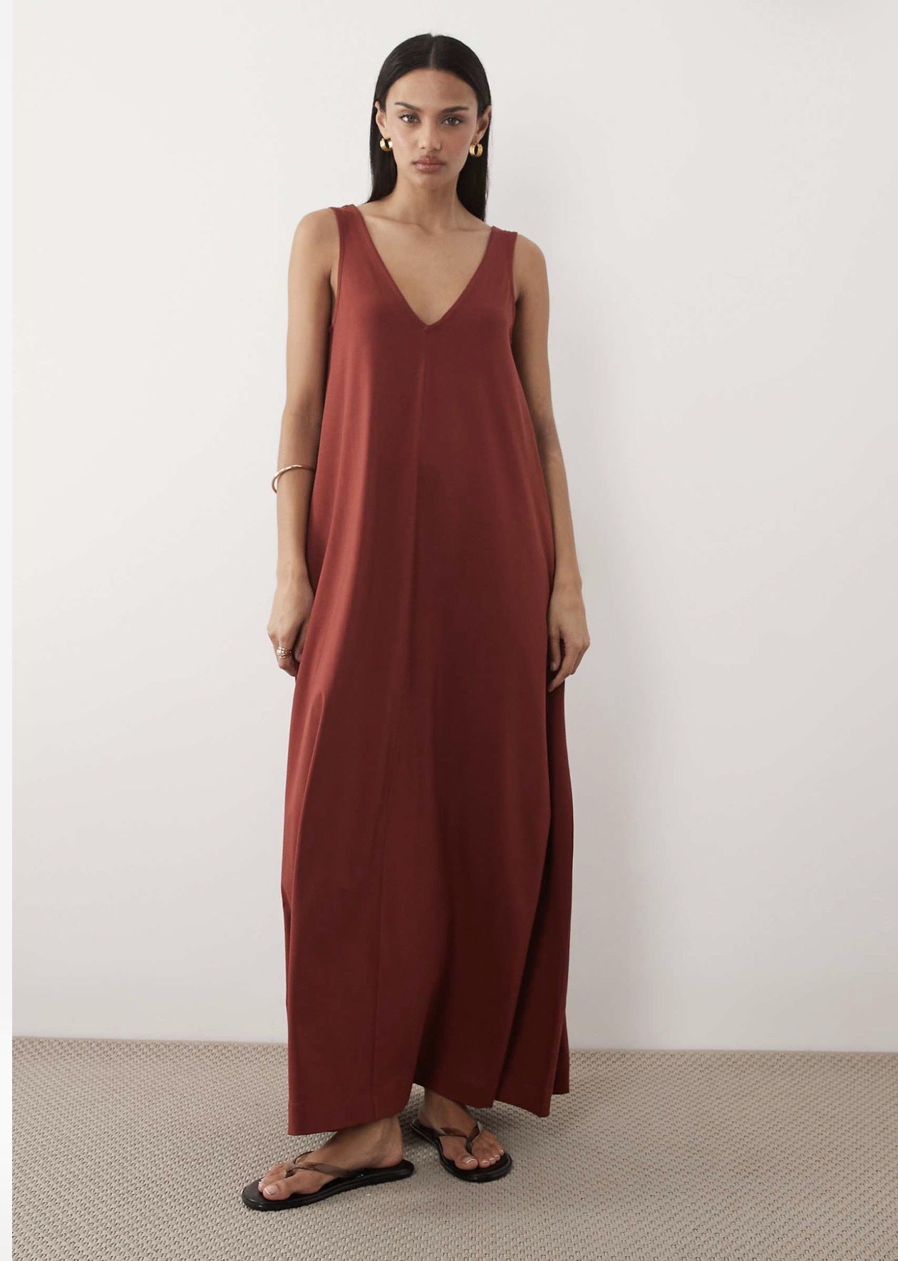 Flowy V-Neck Sleeveless Maxi Dress
